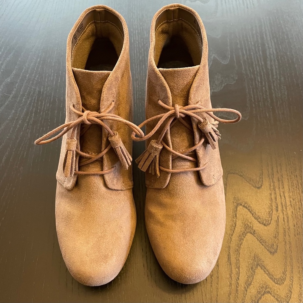 Dr. Scholls Dakota Wedge Bootie - Picture 2 of 5